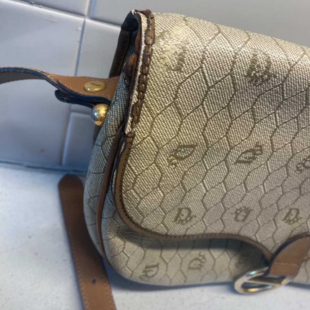 Vintage CHRISTIAN DIOR Crossbody Shoulder Bag Gold HW Brown Leather - Picture 3 of 12